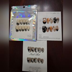 Black and Gold Nail Art Set Size Medium